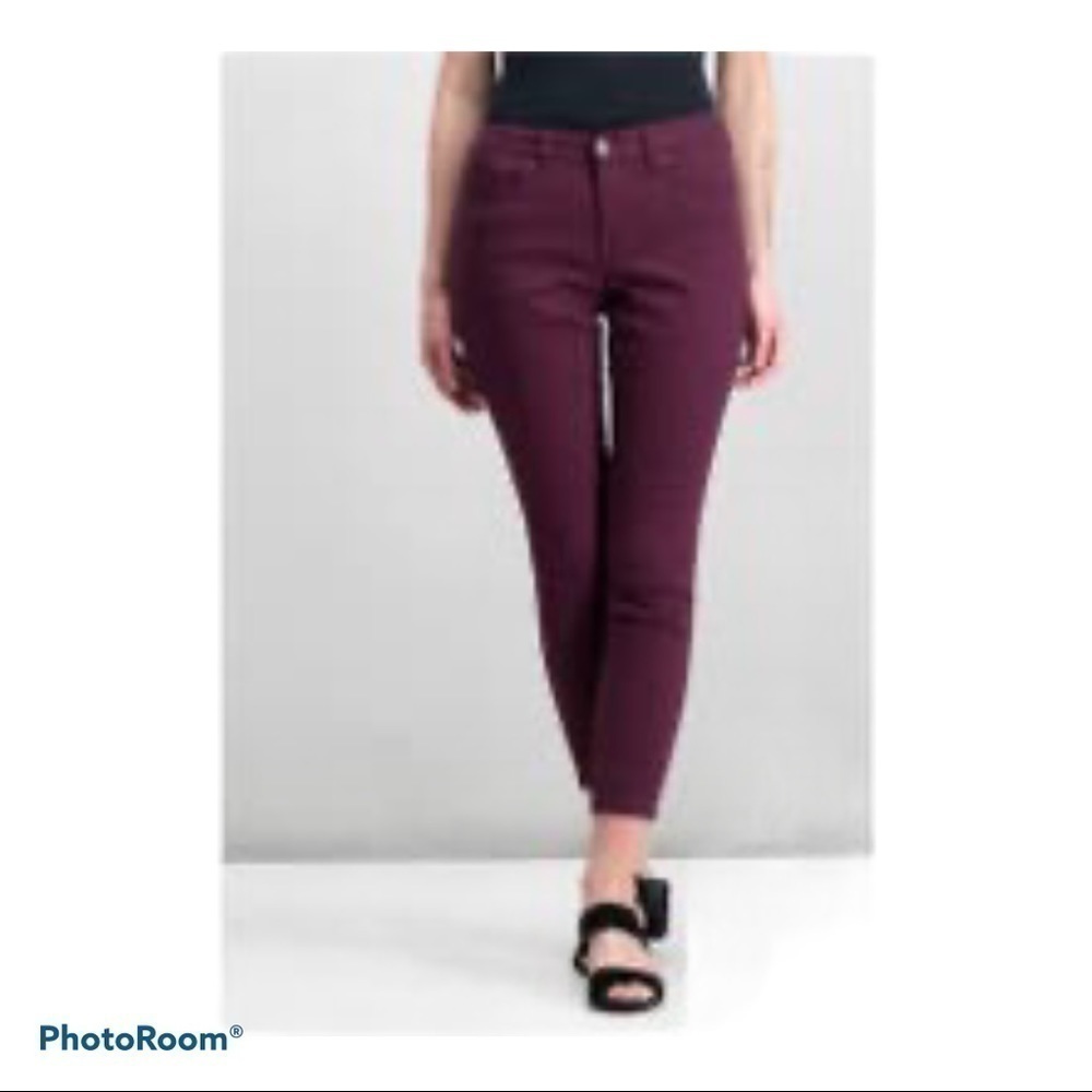 STYLE & Co. Berry Jam mid rise jeggings